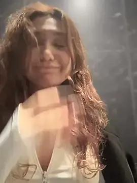 Offline QuitieLia on StripChat