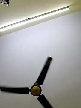 Freechat radhika2 on StripChat