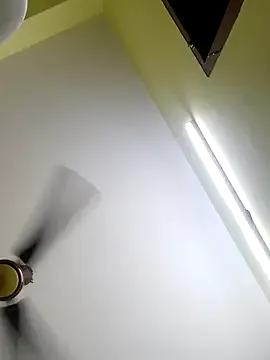 Freechat radhika2 on StripChat