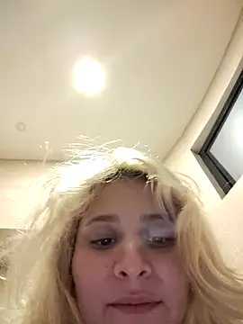 Ramona_Flower on StripChat