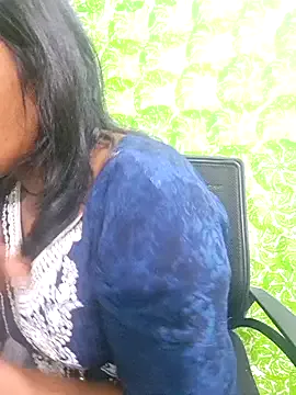 Offline Rashmi_Pathak on StripChat