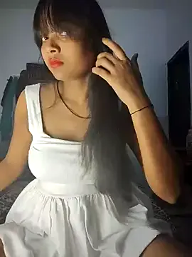 Offline RAYI_Queen_2 on StripChat