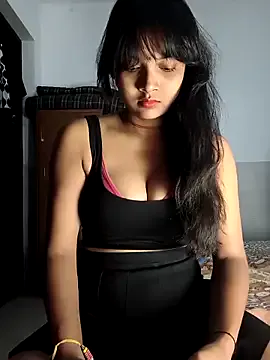 Offline RAYI_Queen_2 on StripChat