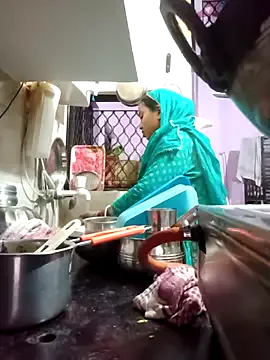 Offline RAYI_Queen_2 on StripChat