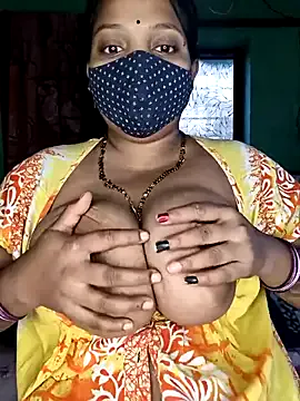 Realangel_9 on StripChat