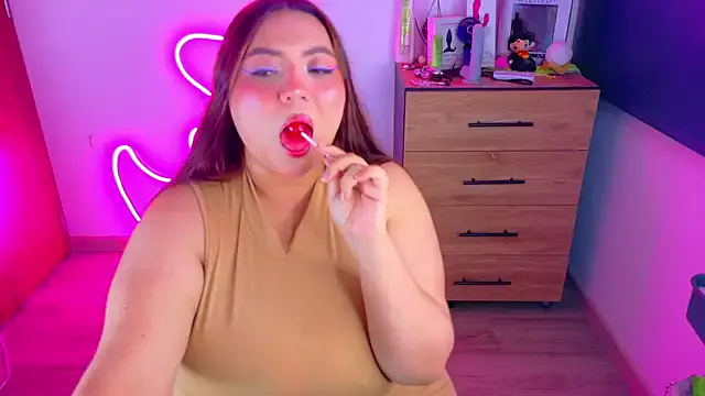 Offline Rebeca_charme21 on StripChat