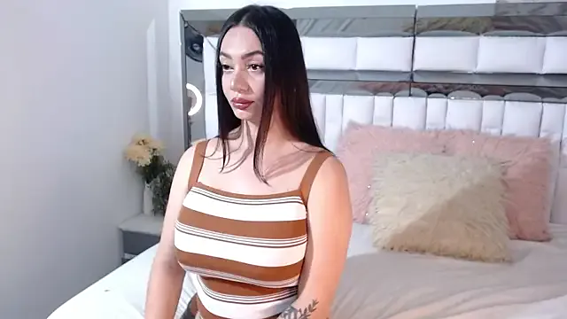 Offline RebeccaGolden on StripChat