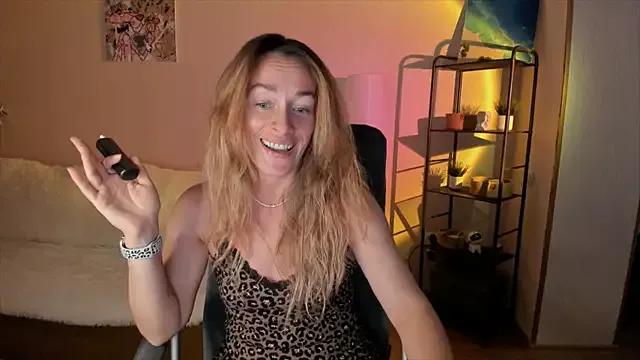 RebeccaMartinez from StripChat