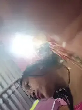 reya743 on StripChat