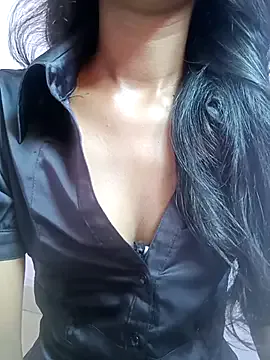 Offline riyaroy9999 on StripChat