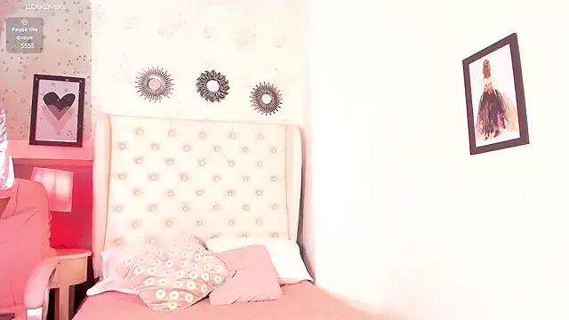 roma_hope from StripChat is Freechat
