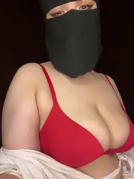 RooVaaN-Xx from StripChat is Freechat