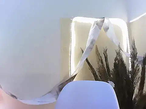 RoseLoverrr on StripChat