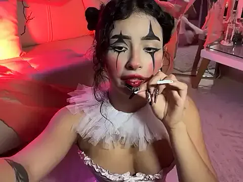 Offline RosseMelody on StripChat