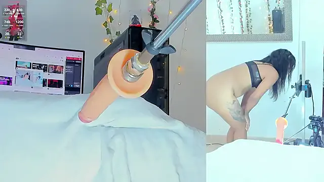 Offline Rosy_Emely on StripChat