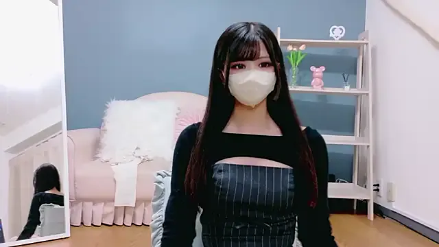 Freechat Ruru-shuv on StripChat