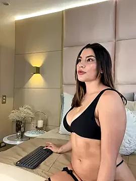SaharaRush_ from StripChat