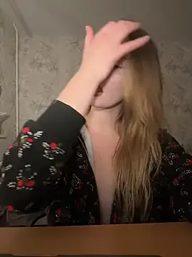 Offline saint_cat25 on StripChat