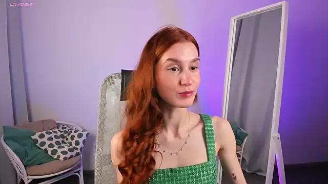 Sally_Biscuit from StripChat