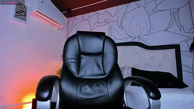 Offline Samir_bear on StripChat