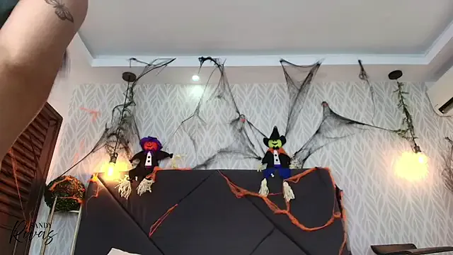 sandy_rivas on StripChat