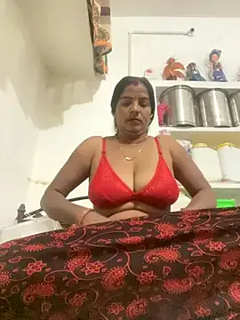 Sapnahot34 on StripChat
