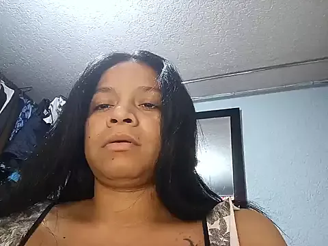 Sara_cute92 on StripChat