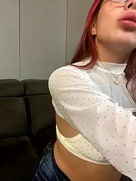 Sara_pink18 from StripChat