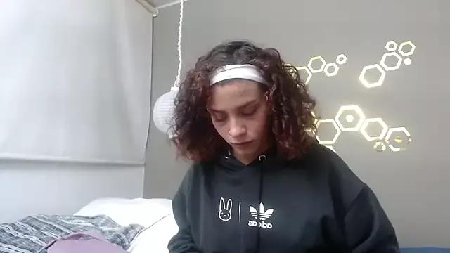 Sarabubbie from StripChat