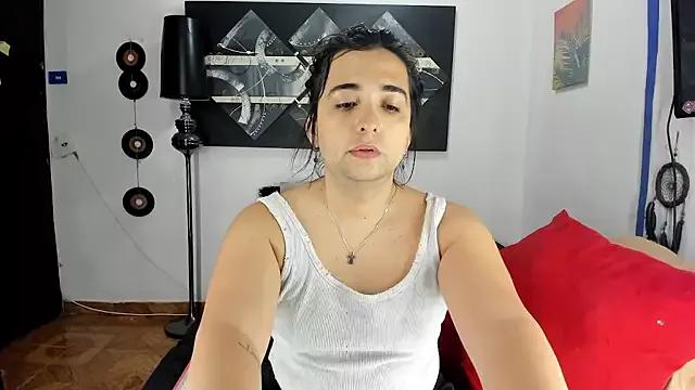 SARAMISHA from StripChat