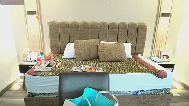 Sasharosee2 on StripChat