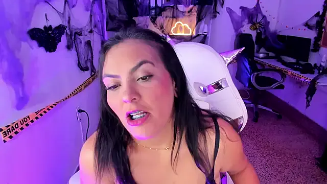 Offline Scarlett_Bj on StripChat