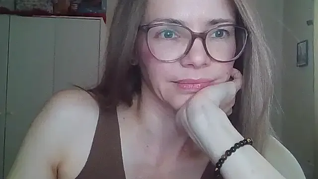 SEA_Dream — Lean closer to the camera 