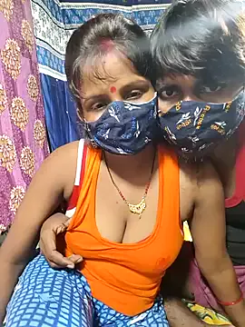 Offline sexy-couple77 on StripChat