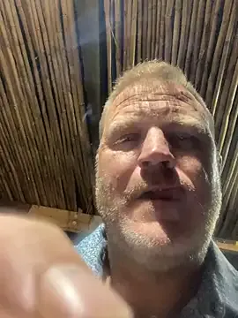 Offline sexycouple109 on StripChat