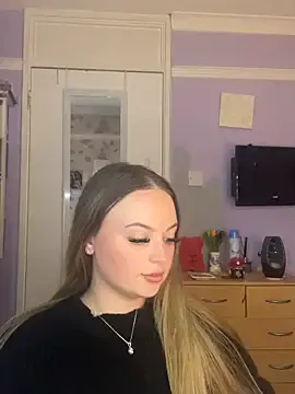 SexySashaxox on StripChat