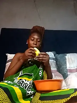 Offline sexysmalldaily04 on StripChat