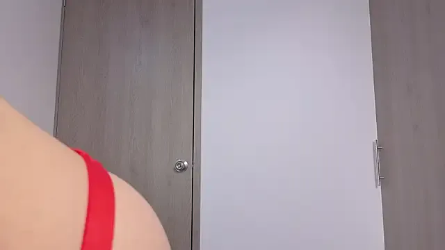 Sexywonderland — Rub my hairy bush and pull