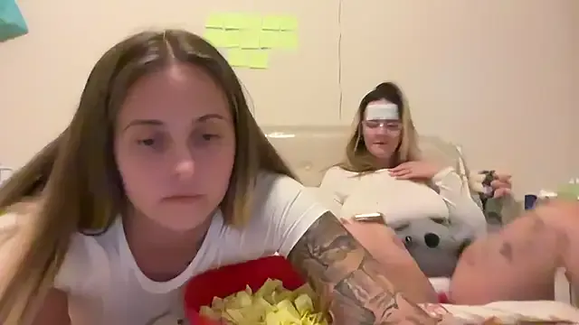 Offline Sexyyduoxx on StripChat