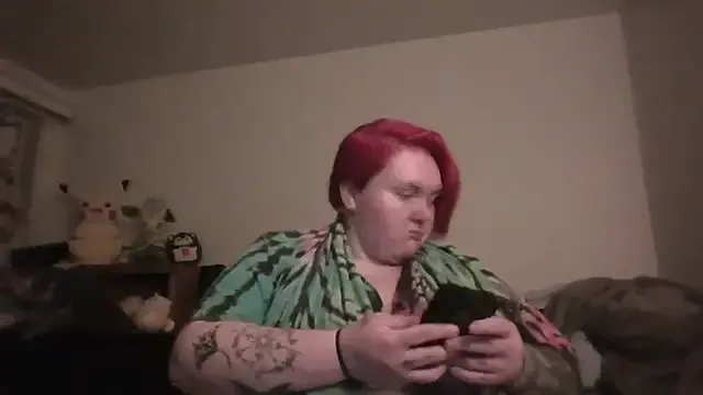 Offline Sh0rtFluff on StripChat