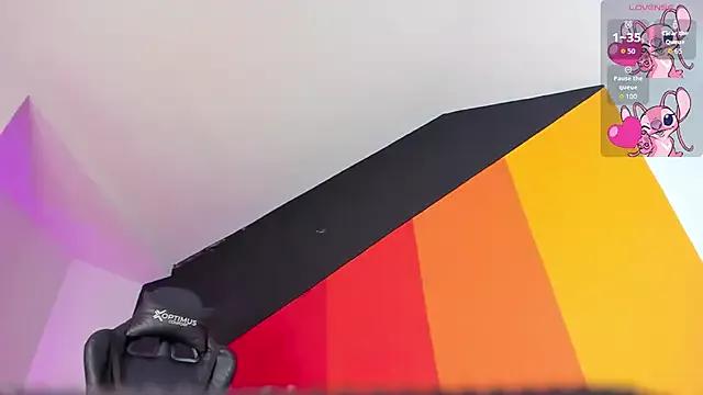 Sidney_Belle from StripChat is Freechat