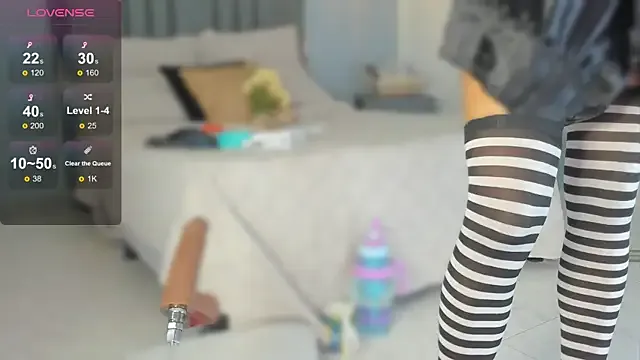 Offline Sienna_miller_27 on StripChat