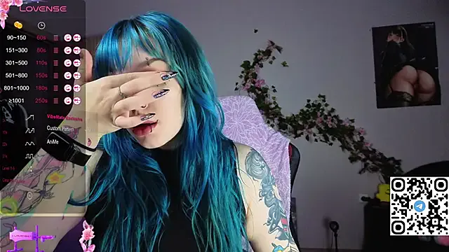 Offline Silvia_Santorskii on StripChat