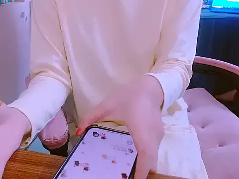 Freechat single-mom2x on StripChat