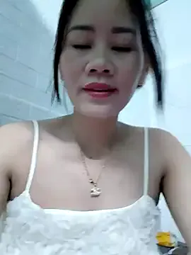 Offline Singlemom69x on StripChat