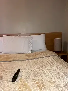 Offline Sirah1 on StripChat