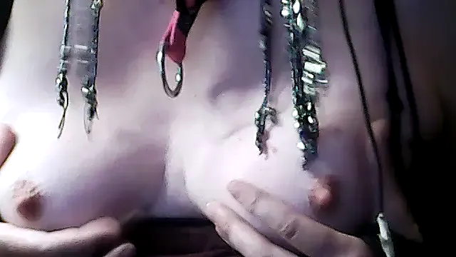 Offline sissy_sarah69 on StripChat