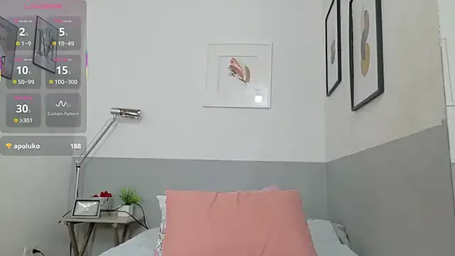 Freechat skinnyandcute on StripChat