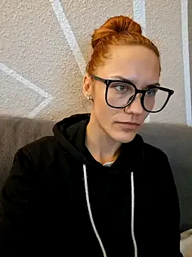 Offline SlimBellaa on StripChat