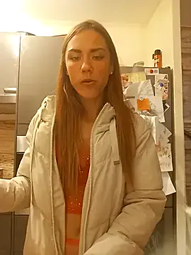 Offline SlimBellaa on StripChat